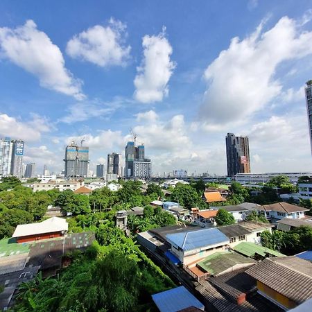 Aqua Residences: New Rooms Near Wutthakat BTS Station Bangkok Exterior photo